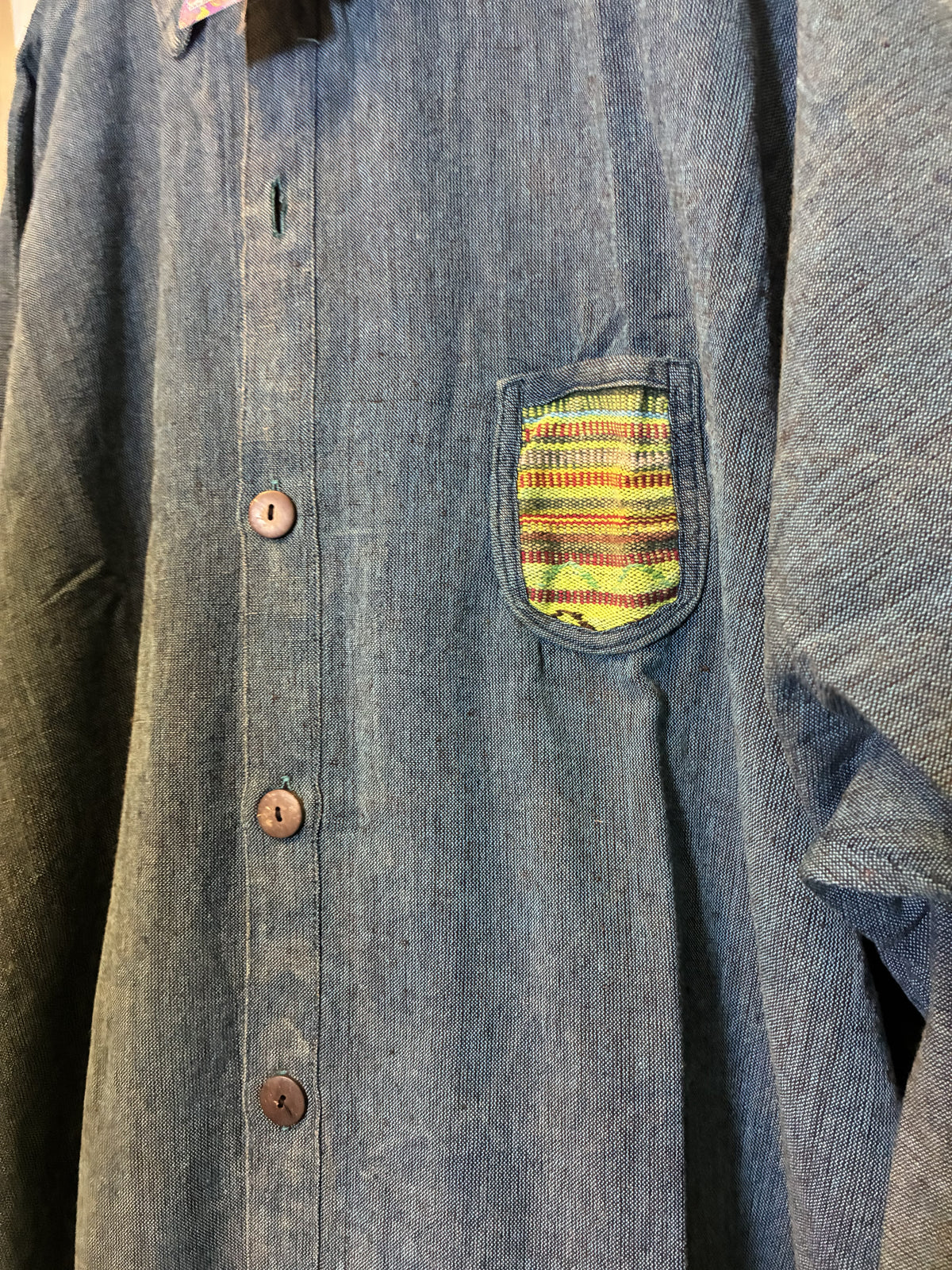 Camisa Oversize Étnica con Detalles