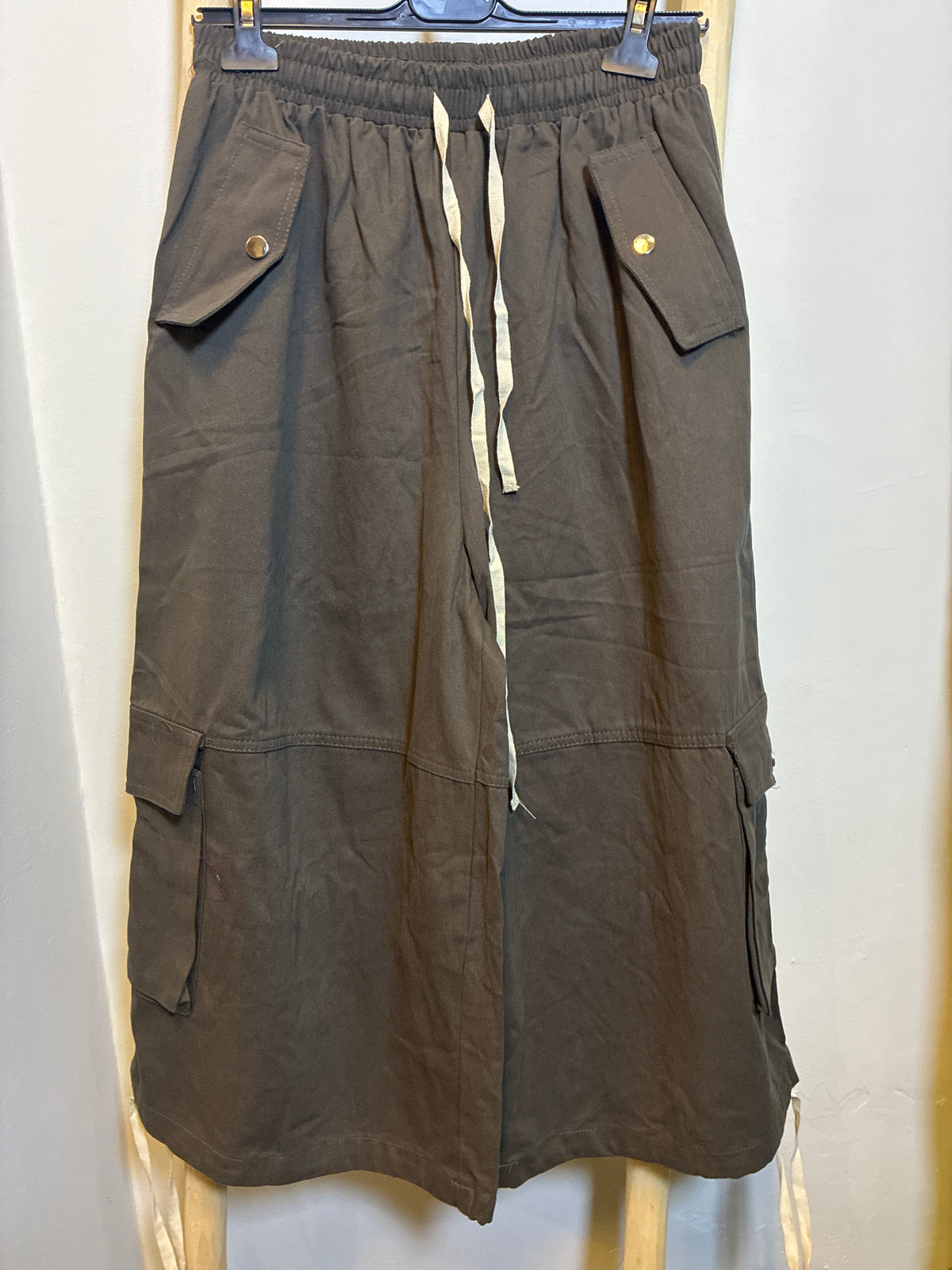 Pantalón ancho