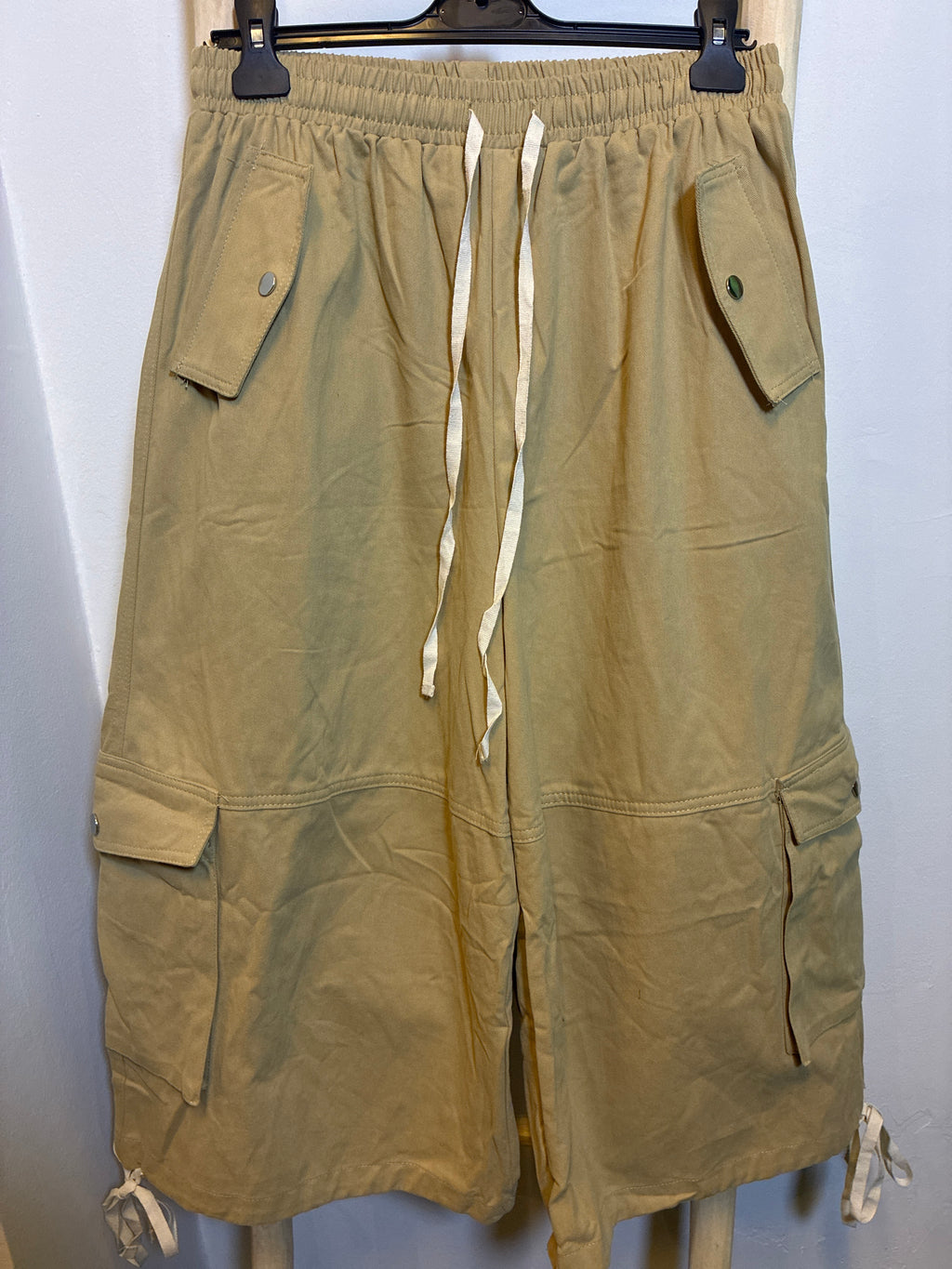 Pantalón ancho