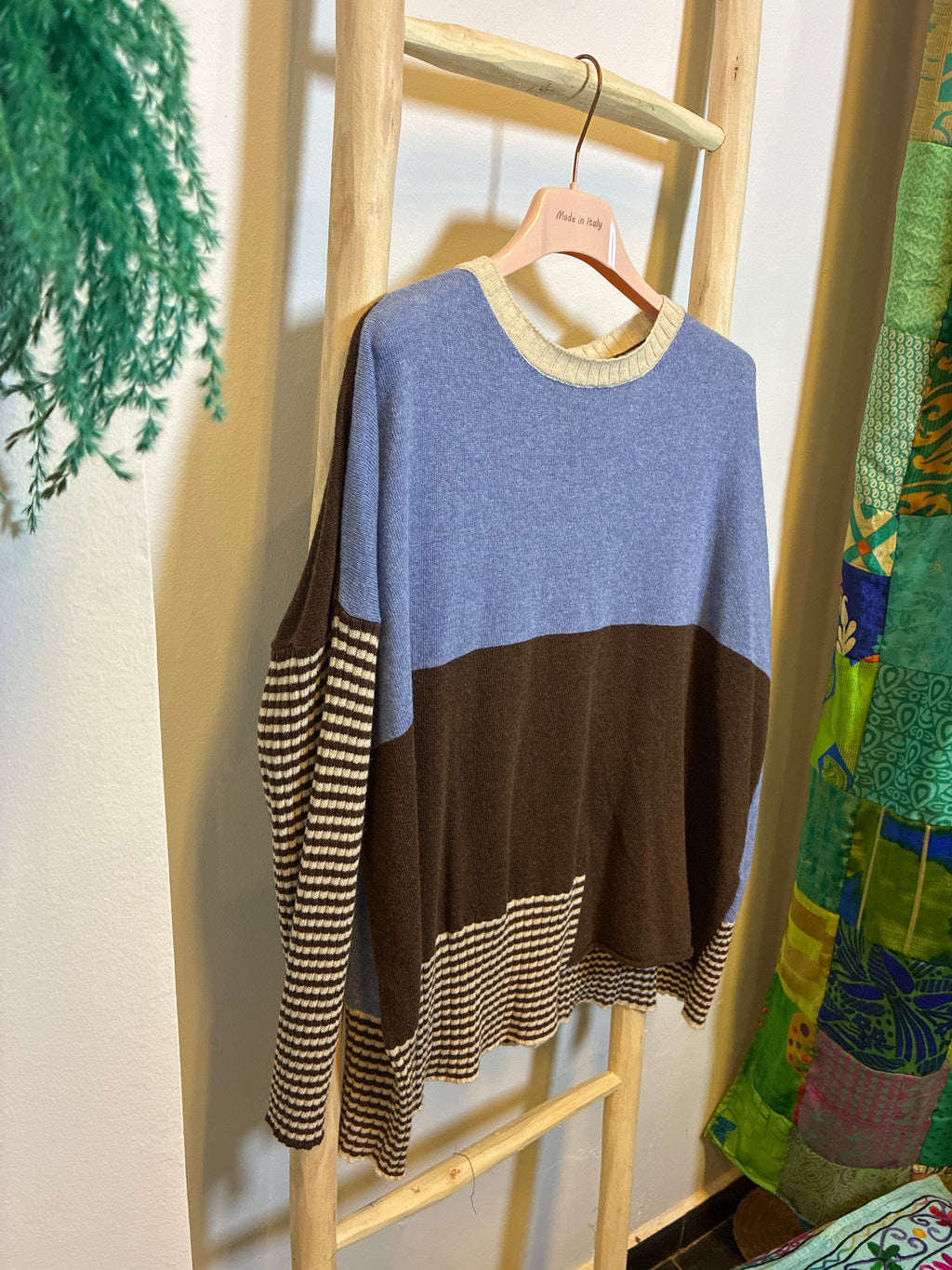 Jersey oversize azul y chocolate